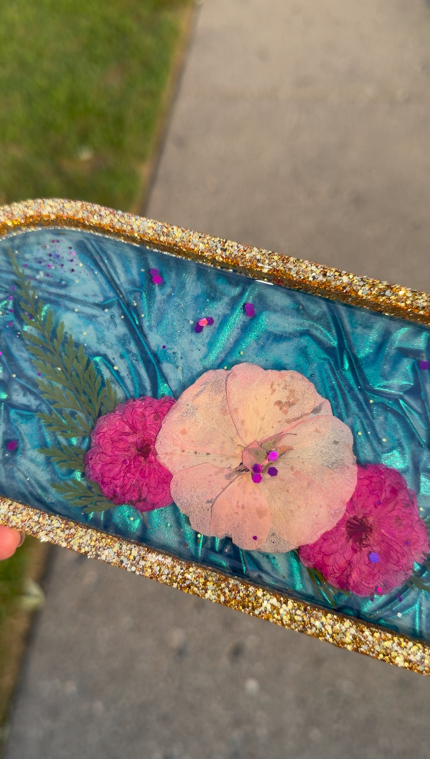 Crinkle Floral Tray
