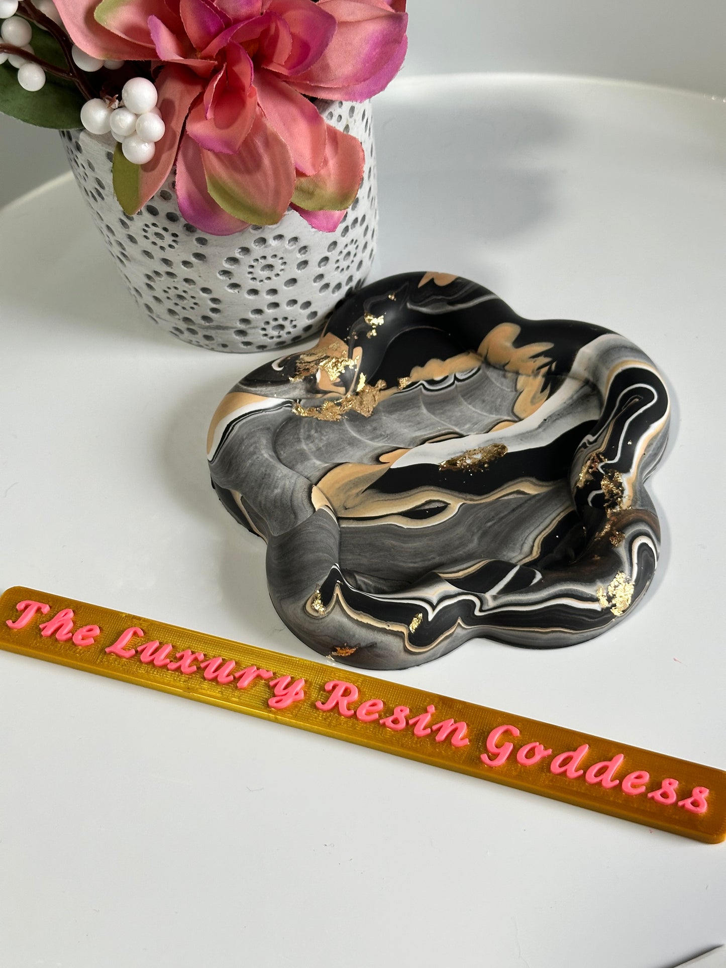Molten Majesty” – JESIN Luxe Trinket Dish