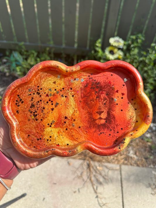 Fall of Lion Tray
