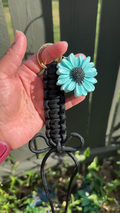 Bloom Paracord Keychain 🌸