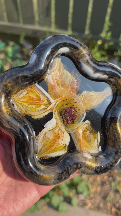 Golden Bloom Balloon Tray