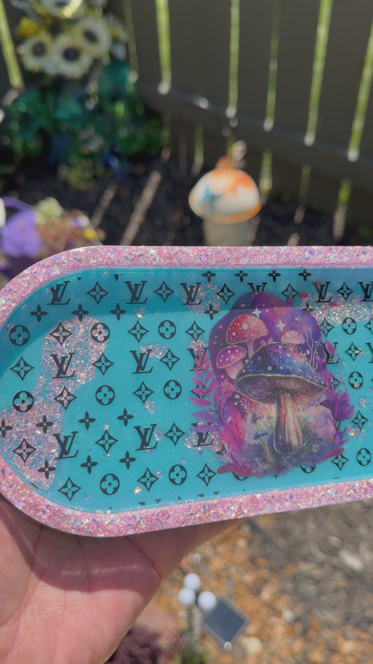 Logo Mushroom Tray
